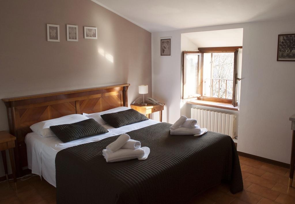 Boutique Hotel Corte Malaspina كاستلْنْيوفو ديل غارد المظهر الخارجي الصورة