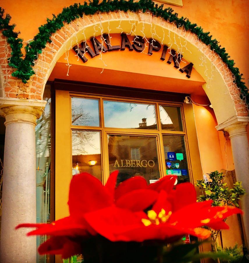 Boutique Hotel Corte Malaspina كاستلْنْيوفو ديل غارد المظهر الخارجي الصورة