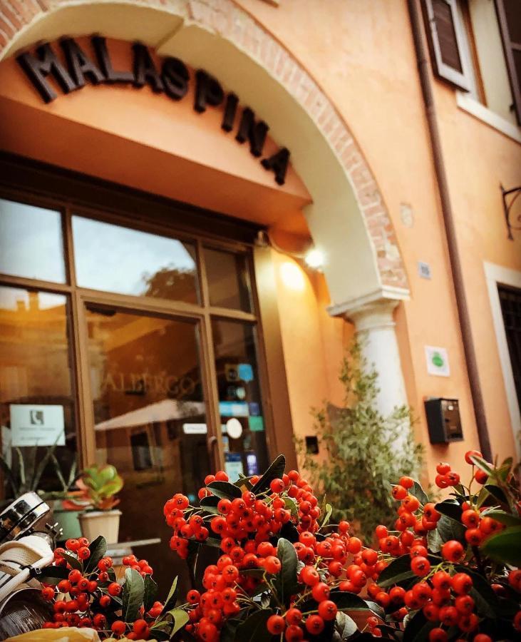 Boutique Hotel Corte Malaspina كاستلْنْيوفو ديل غارد المظهر الخارجي الصورة